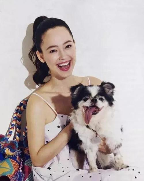 用健身征服Chanel，22岁的她告诉你：自律的女人，有多可怕！