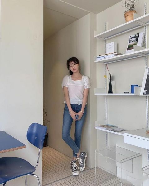 #来点#T恤总是太无趣？今夏来点不一样的短袖单品，穿上就不想脱下！
