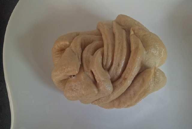 花卷:平常做普通红糖馒头,今天教你蒸出好看的红糖花卷