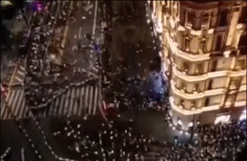 长沙再次实力圈粉!烈士公园都是人山人海!今天你在哪个景点排长