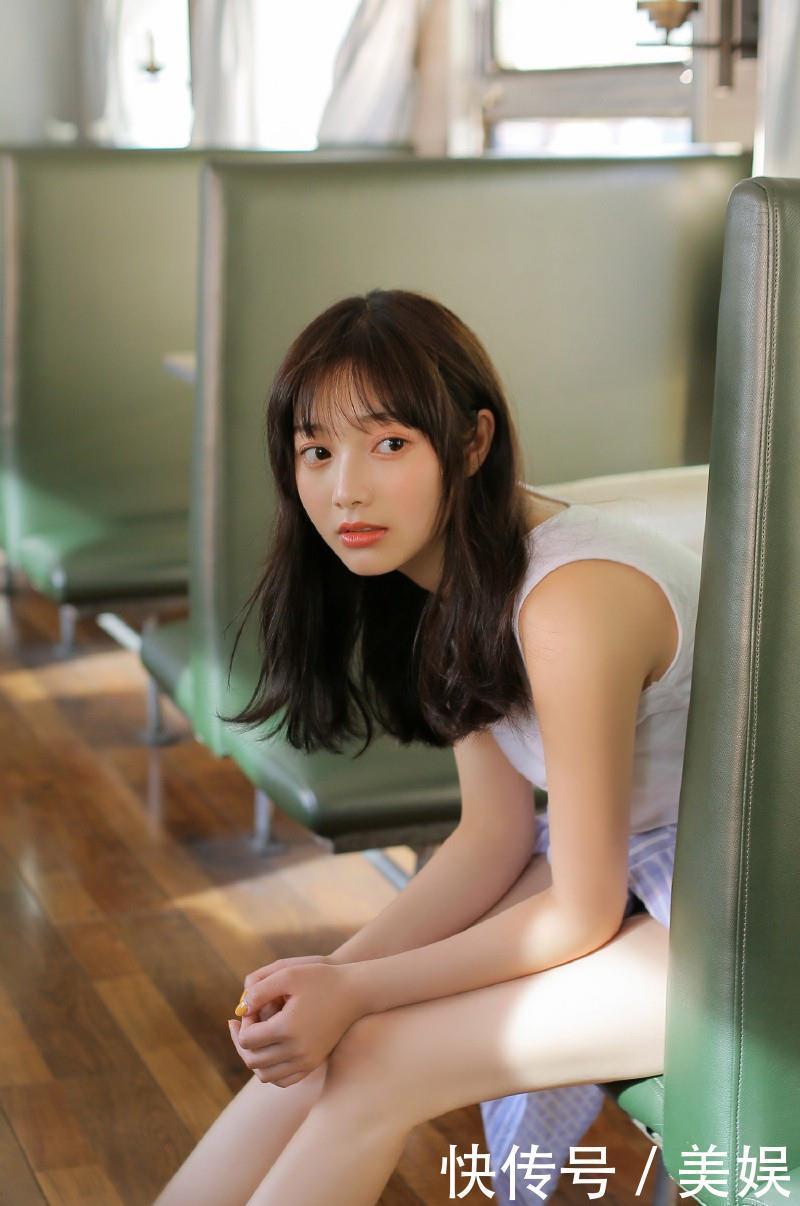  少女|元气少女白嫩肌肤养眼写真