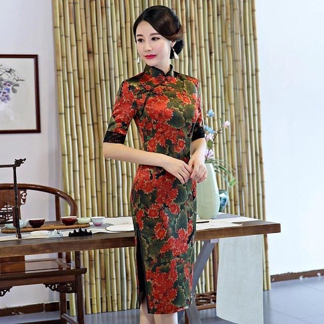 立领修身显瘦旗袍，为中式优雅增光添彩！