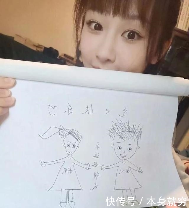 何炅穿越人群拥抱谢娜