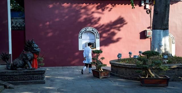 此道观能闻名于世，除了老子和丘处机的加持，还有三绝