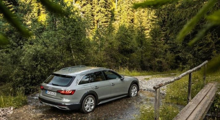  「丰田」8.98万起, 丰田刚发布了一台独一无二的轿车, 能干掉SUV