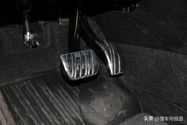  [比普通版车]想要不一定能买到，6.7秒“破百”，静态体验领克05时间限量版