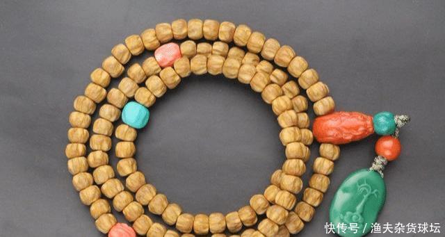  『手串』玩包浆，这六种手串最美！没玩过别说你是文玩人