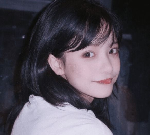  超甜■笑起来超甜的女生，嘴唇会有的“3特征”，中一条异性缘踏破门槛