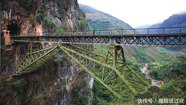一条铁路，出动中国五万人修了6年，外国专家称除了中国无人能修