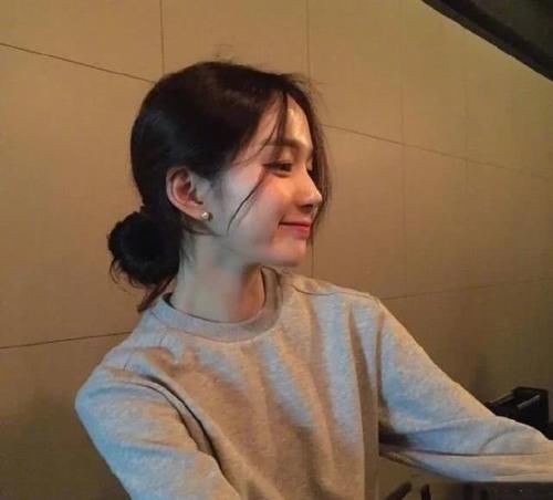  『修饰效果』黑榜前列的这五款发型，过时还显脸大，没有选择的女生很幸运