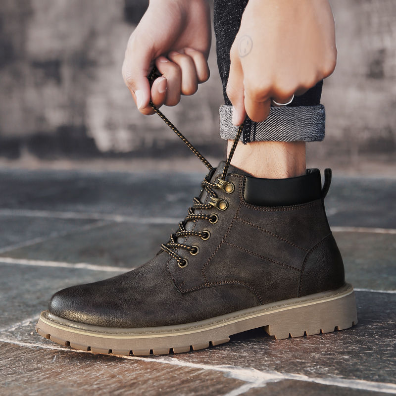 “国产靴”一夜走红,保暖耐穿不闷汗不冻脚,穿5年不过时