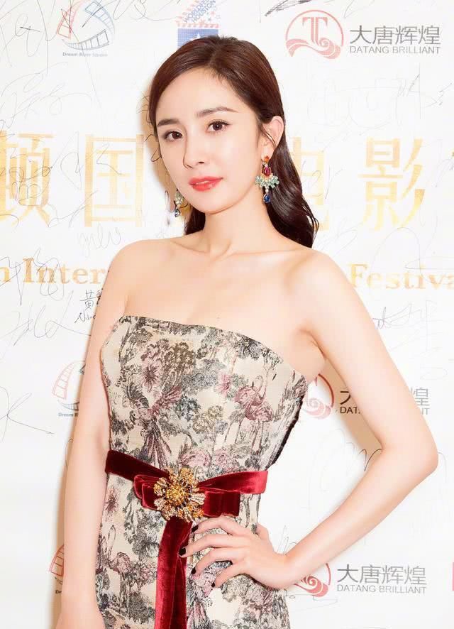  「女人」女人穿衣好不好看？关键不是看颜值，主要看这3个部位