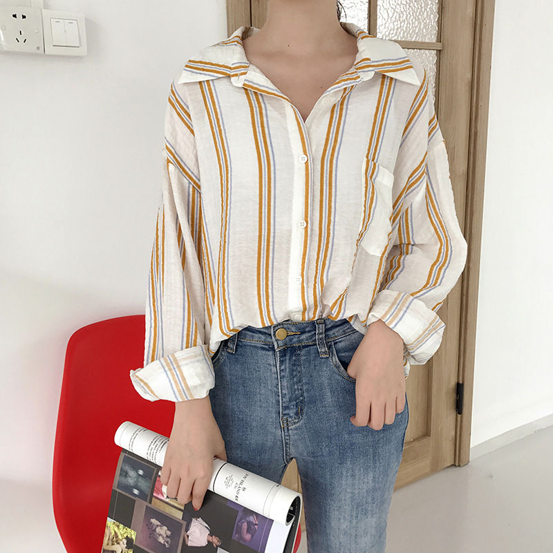 小姐姐还在犹豫穿什么，别犹豫了看看下面，在犹豫过冬了