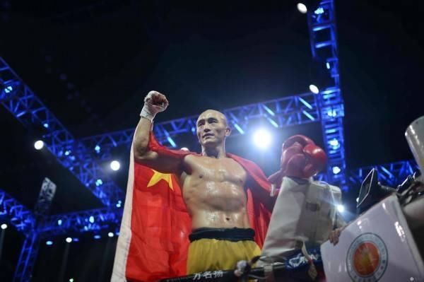 一龙辟谣没有打假拳回击质疑，武林风名嘴:支持