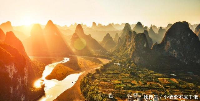 广西一个人口30万山区小县城,年游客接待量1400万