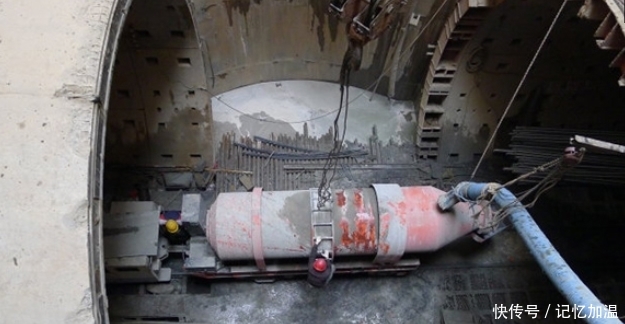 中国太疯狂了？黄河底下又一超级工程，美国直言：不愧是基建狂魔