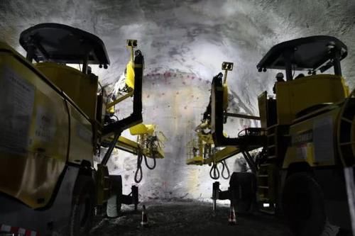  「互助」高铁助力张家界发展，与重庆互助旅游，投资385亿，即将