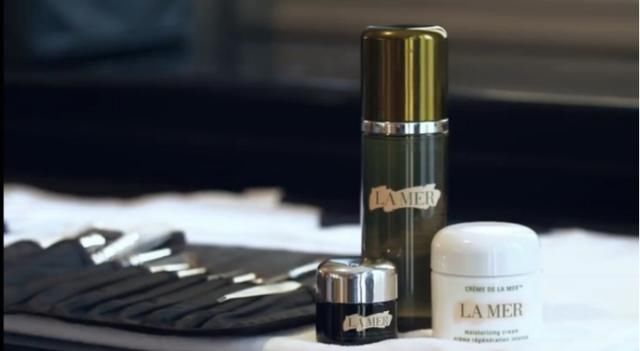 治愈系女神钟楚曦眉眼生花，《芳华》惊鸿一瞥让人心醉