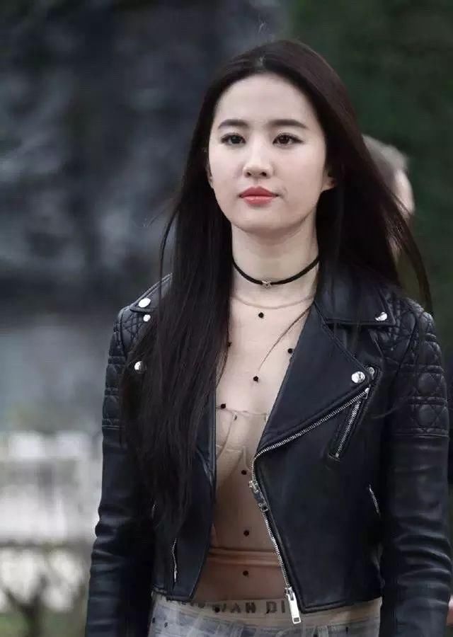 明星｜无滤镜无P图，高清相机下女明星们颜值你给打几分？