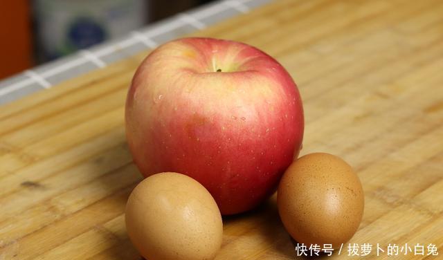 『里加』苹果里加2鸡蛋,教你做香甜软糯早餐饼,做法简单,营养又好吃