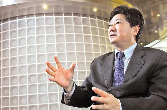 曾贷款10万卖挂历，后花8千万央视打广告，现公司破产致家破人亡