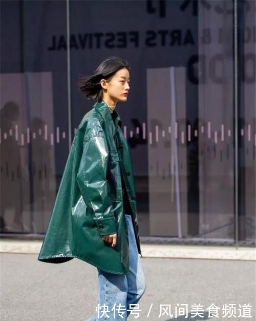 #适合#50岁女人别穿黑白灰来显老!这4种“年轻色”才适合你,减龄洋气