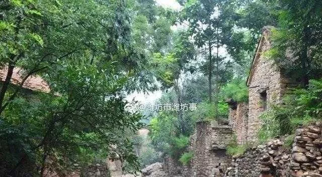 峡谷里的石头村庄,生活像溪水自在随意【2020热门旅游景点】