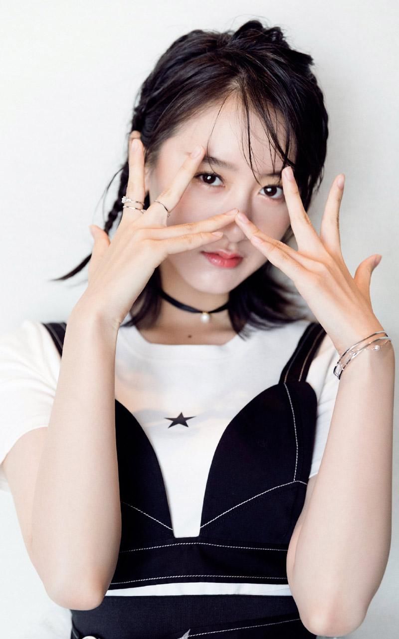 袁冰妍性感优雅活动写真图片