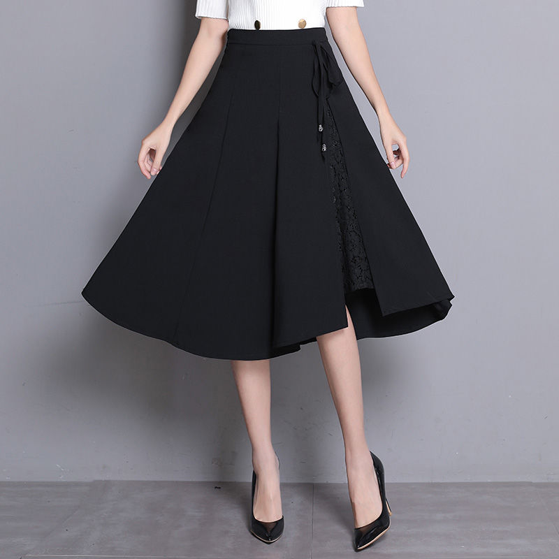 小姨太会打扮了,秋天这些半身裙+小衫,洋气减龄特漂亮