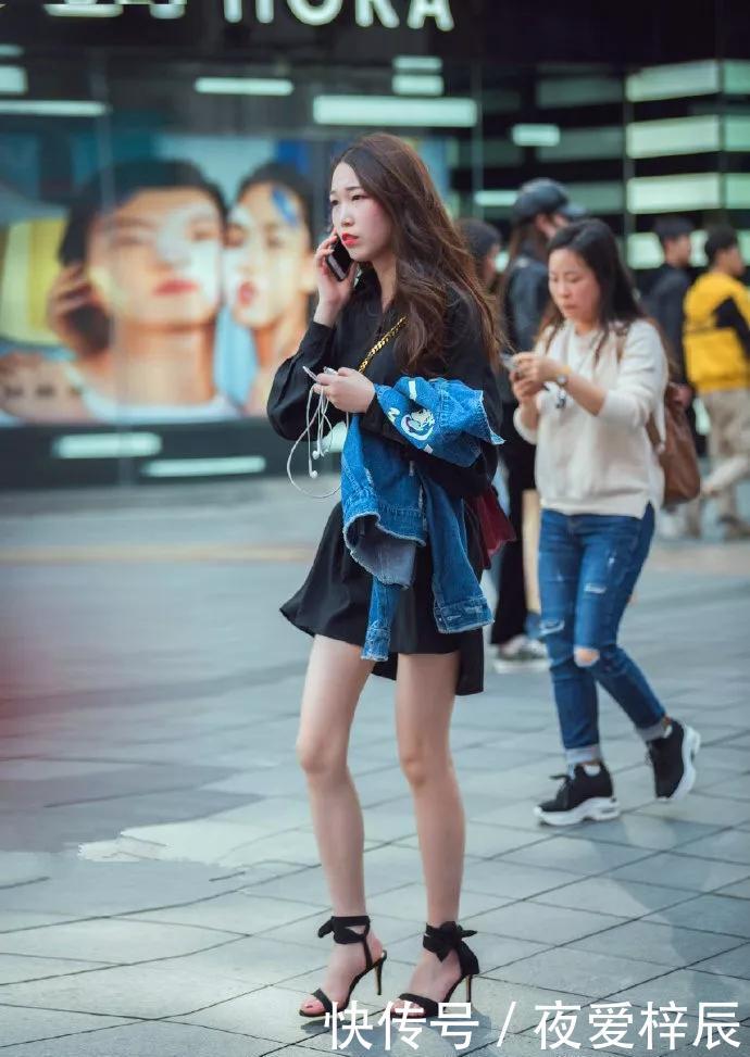  [设计]彩色的无袖连衣短裙，A裙的款式，非常好看