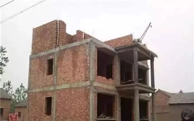 明年农村要停止建房？翻修也不允许了？这到底是为什么？