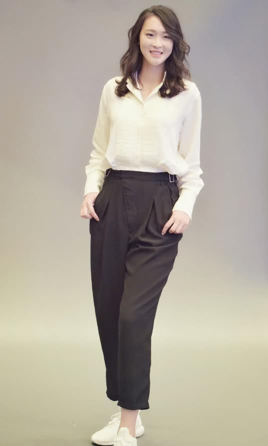 腿长真的了不起，192惠若琪穿仙女裙，却搭双你想不到的平底鞋