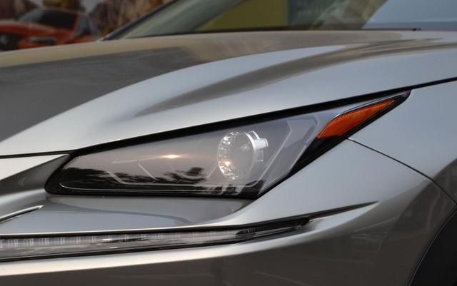 【豪车】雷克萨斯“怒”了!进口中型豪车30万,比Q5L霸气,2.0T+238马力