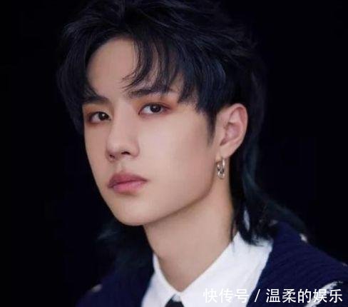 鲻鱼头太难看，这个发型男女明星谁留谁丑，唯独他留了百看不厌