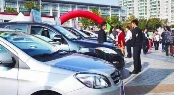 农村户口值钱了！只要满足条件买车补贴10万，新政策不看要后悔！