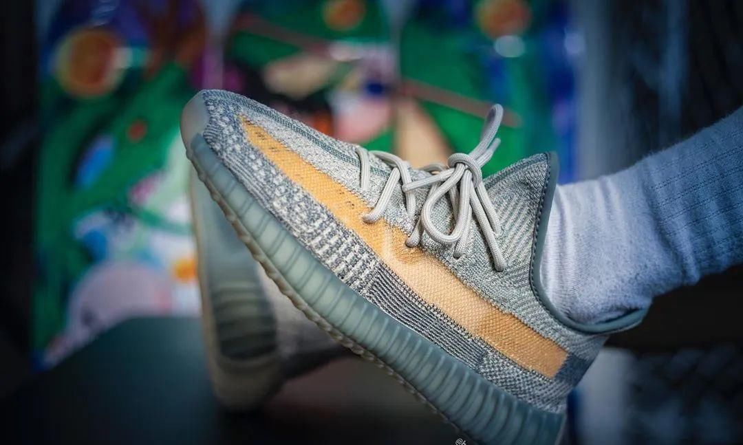  『倒闭』Yeezy 350 炭黑、蓝灰新配色曝光 网友：倒闭警告