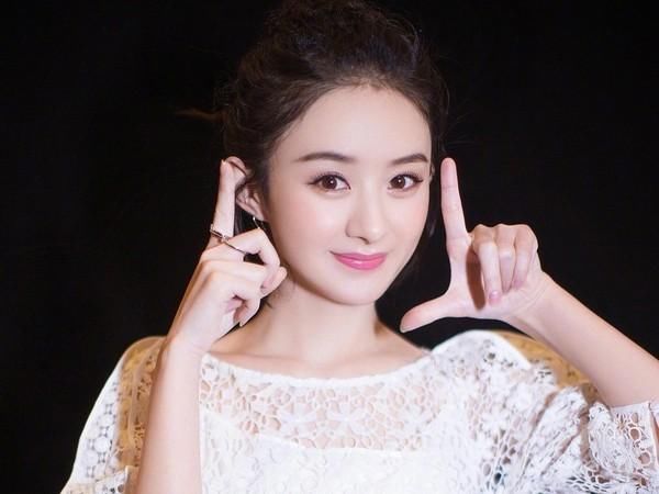 怀孕3个月疯传……赵丽颖首露脸！2照片曝光“真实身材”反击了