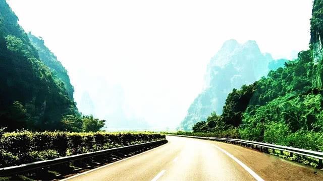  #高速#英国媒体称它为全球“最美”公路，全长有516公里，就在中