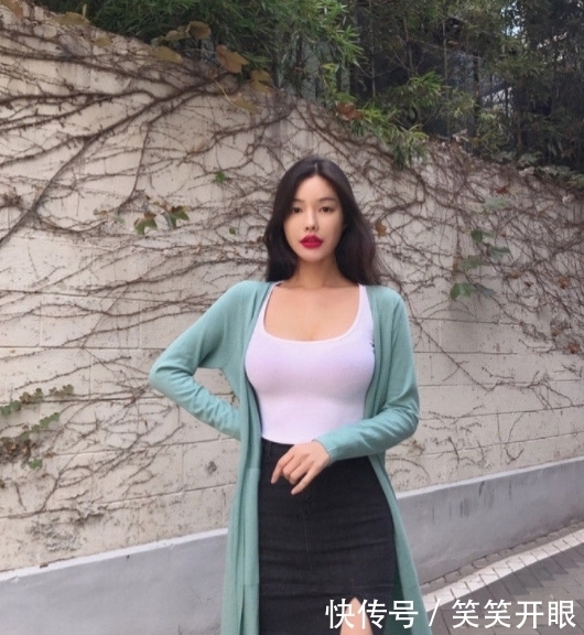 身材|街拍美女:身材曼妙的小姐姐,清凉穿搭,好看有魅力!