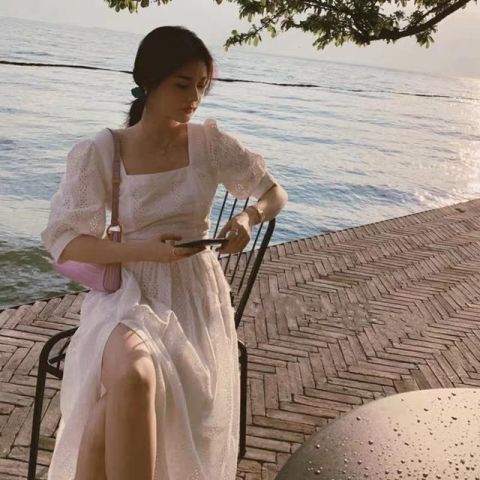  「气质」真正精致的女人，穿衣打扮都有这2个特征，美的高级又气质