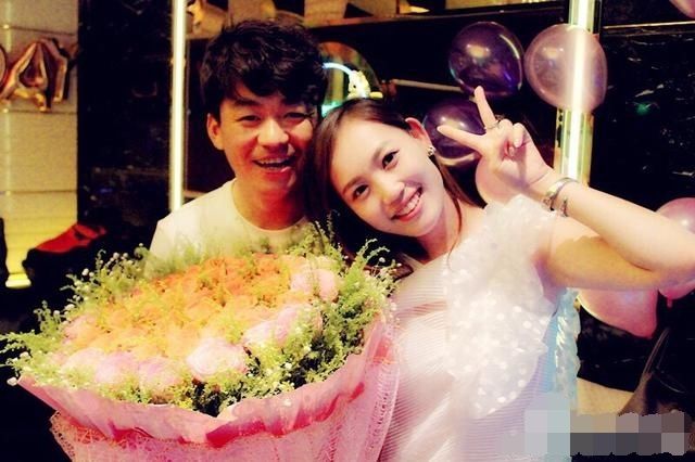 马宋二人性感亲密照疑曝光，马蓉闺蜜却喊话力挺宝强的明星!