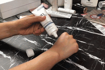 曝大S童年"黑"历史,拼命美白会有害健康么?