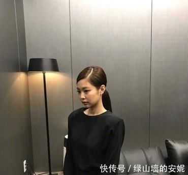  「香奈儿」肉肉脸还下垂竟也能打败刘雯周迅成人间香奈儿，这脸是有多高级？