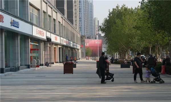  『城市道路』郑在变 旧貌换新颜！郑州多条道路进行升级改造为城市增光添彩