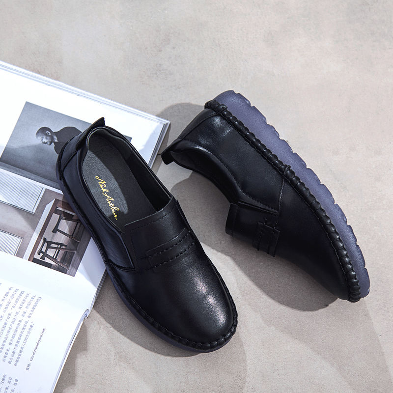 五六十岁妈妈别穿高跟鞋，试试这舒适的妈妈鞋，显气质更显品位