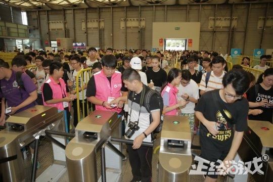 CJ2018：穿什么去看展不会踩雷？现场百分之八十的人这样选！