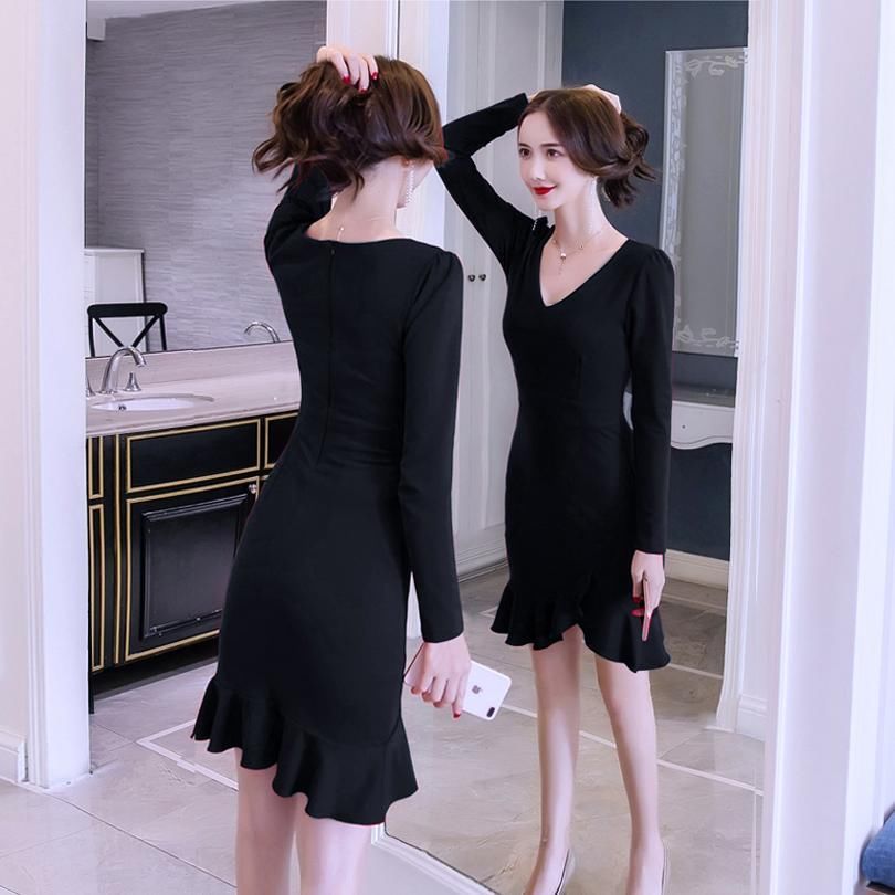 谁说只能夏季穿裙子，适合初秋穿的长裙，你可千万别错过