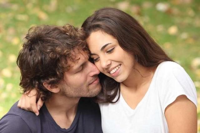 为什么男人从不在朋友圈里，晒自己老婆照片呢？真相让人无语