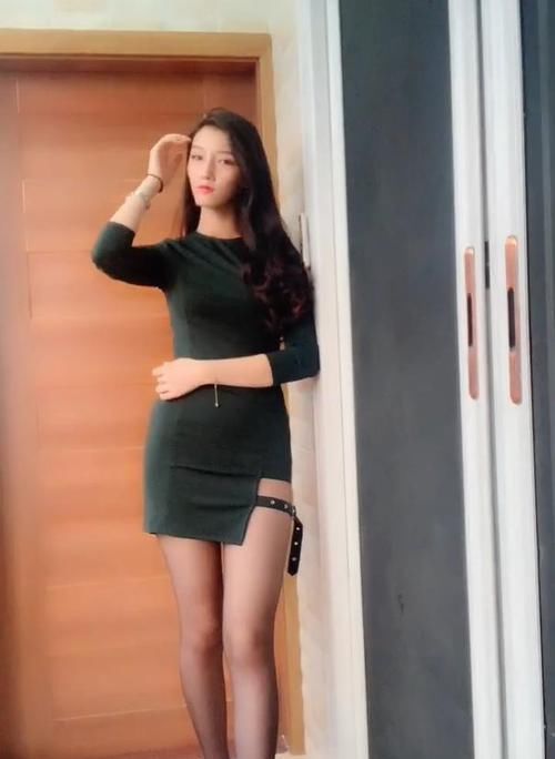  『姐姐』高个子的大姐姐，冷艳中透着几分性感女人味