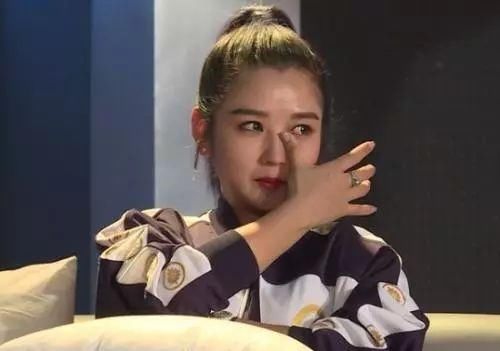 何洁深夜情绪失控，痛斥渣男!网友喊话:只有陈坤能救她了!